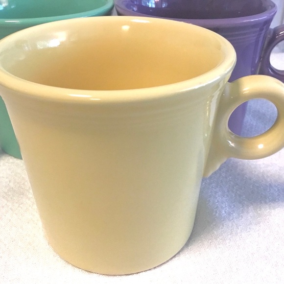 LOT OF 3 FIESTAWARE HOMER LAUGHLIN "TOM & JERRY" RING HANDLE COFFEE MUGS CUPS. - Picture 2 of 10